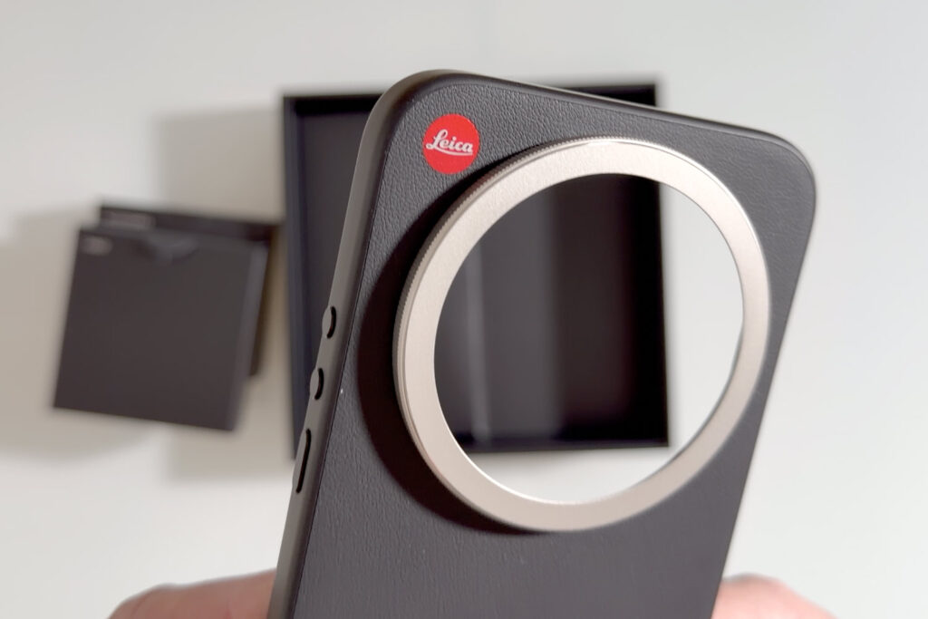 Leica Leitzphone: Hands-On Review, Unboxing & Camera Test