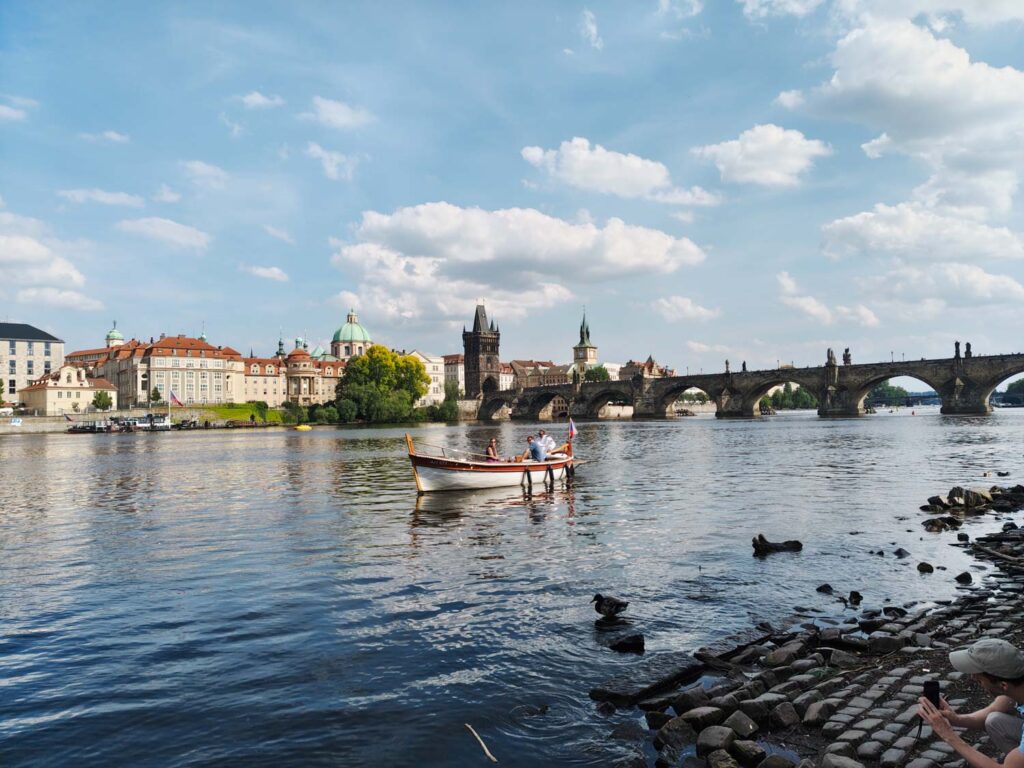 Nothing Phone (3a) Pro review and sample photos - Prague