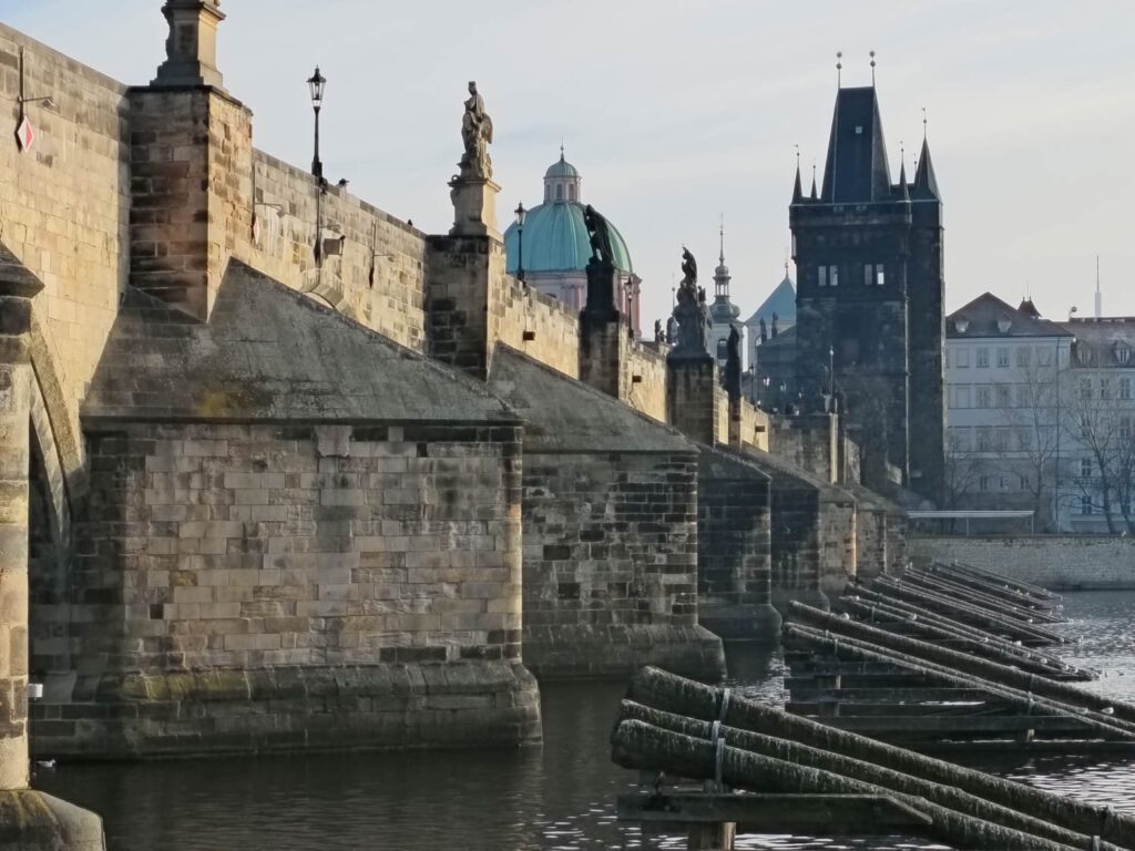 Xiaomi Redmi Note 15 Pro+ 5G review - Charles Bridge
