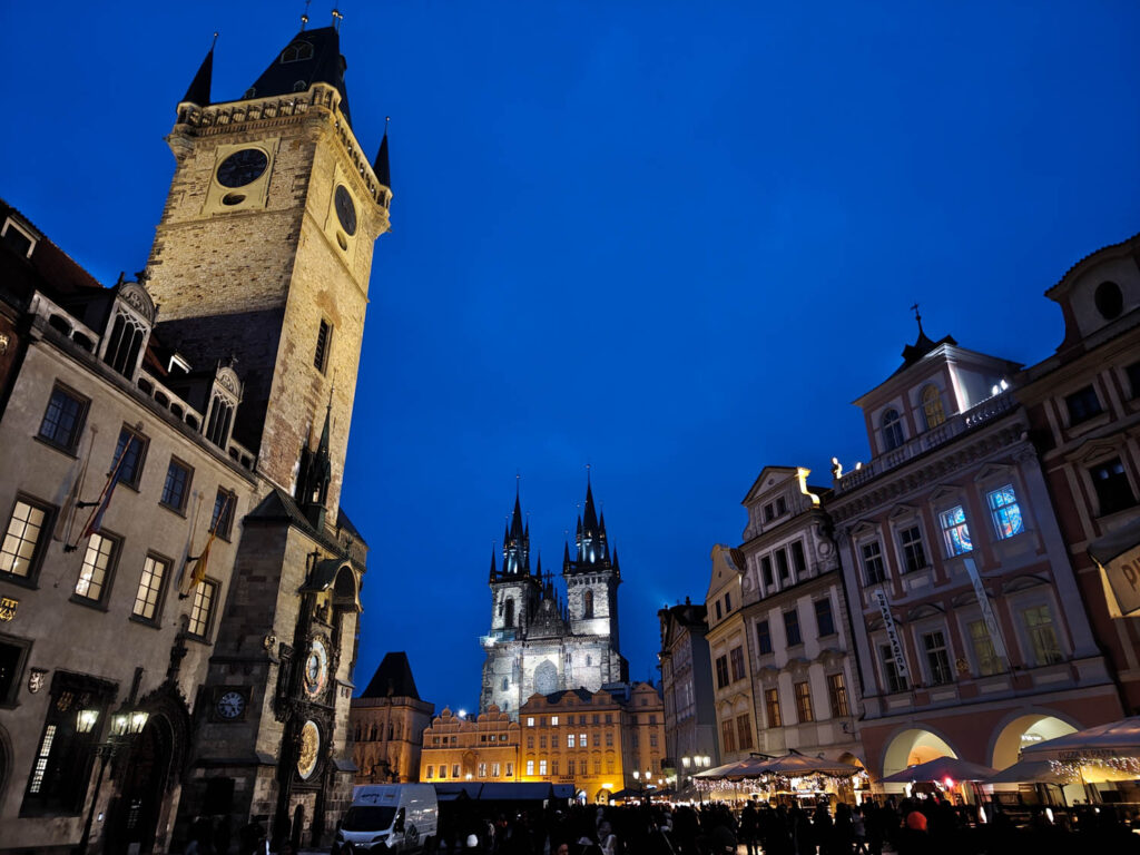 Xiaomi Redmi Note 15 Pro+ 5G - Prague at night