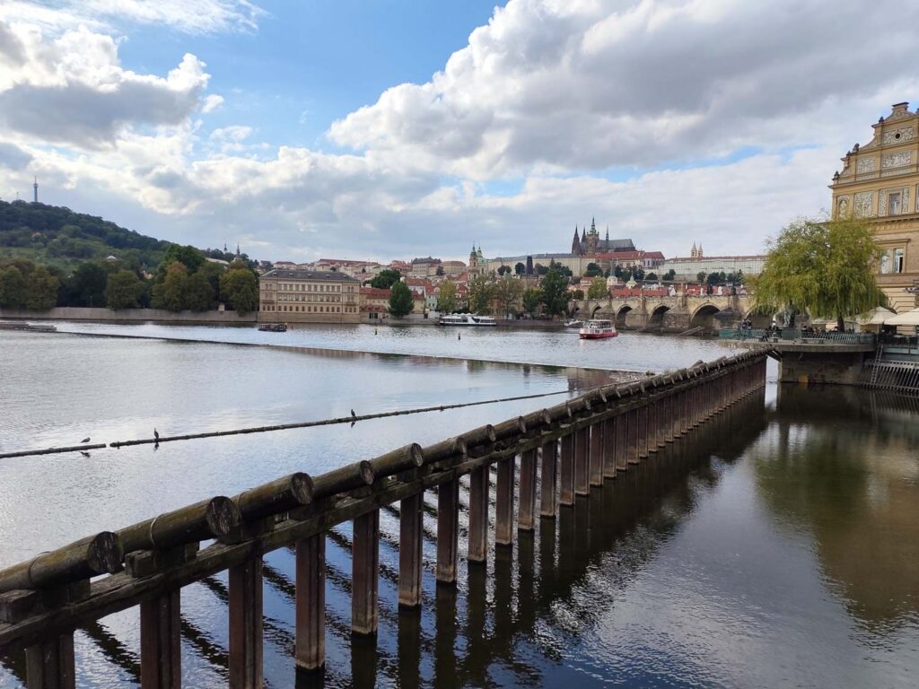 Xiaomi Redmi Note 17 Pro Max 5G review - Prague - Vltava River and Prague Castle