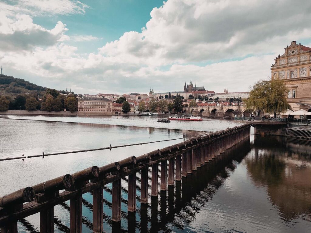 Xiaomi Redmi Note 17 Pro Max 5G review - Prague - with a filter