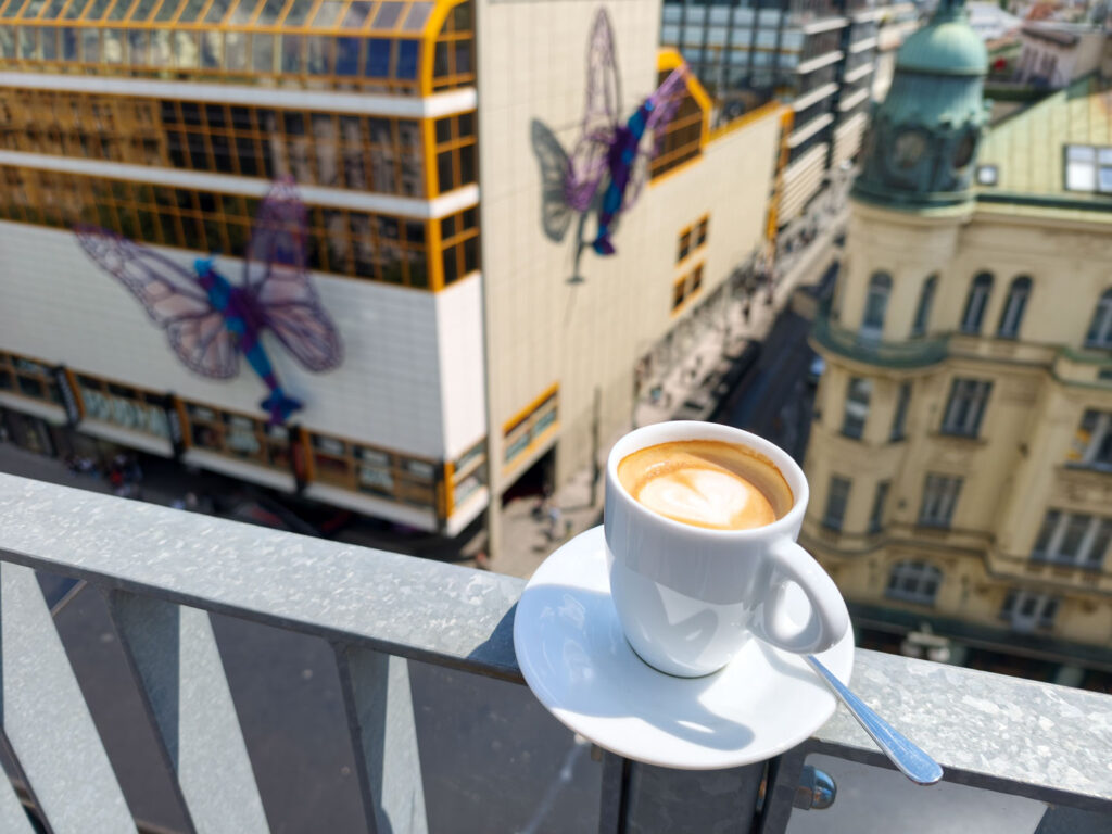 Xiaomi 17T Pro review, Prague and coffee