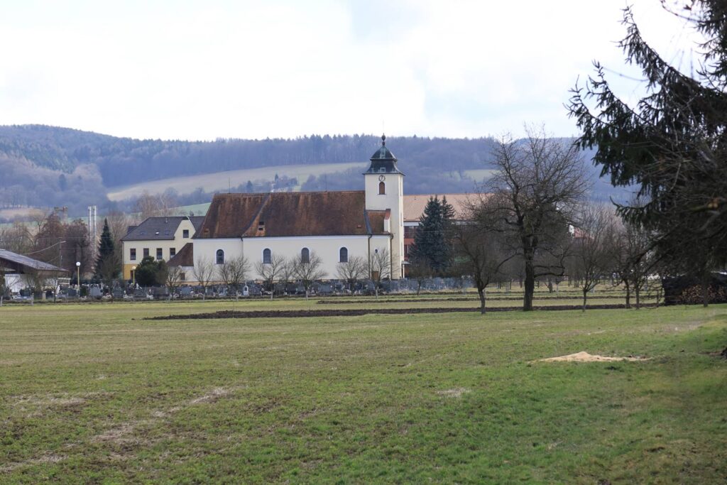 Canon PowerShot G7 X Mark III - a church
