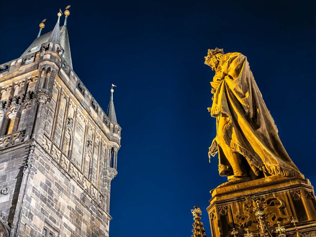 Night urban shot Honor Magic8 Pro review - night photography
