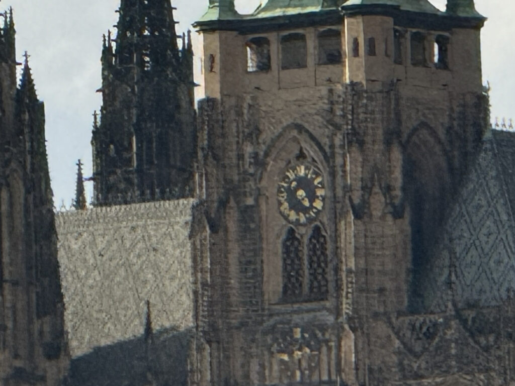 iPhone 16 Pro zoom