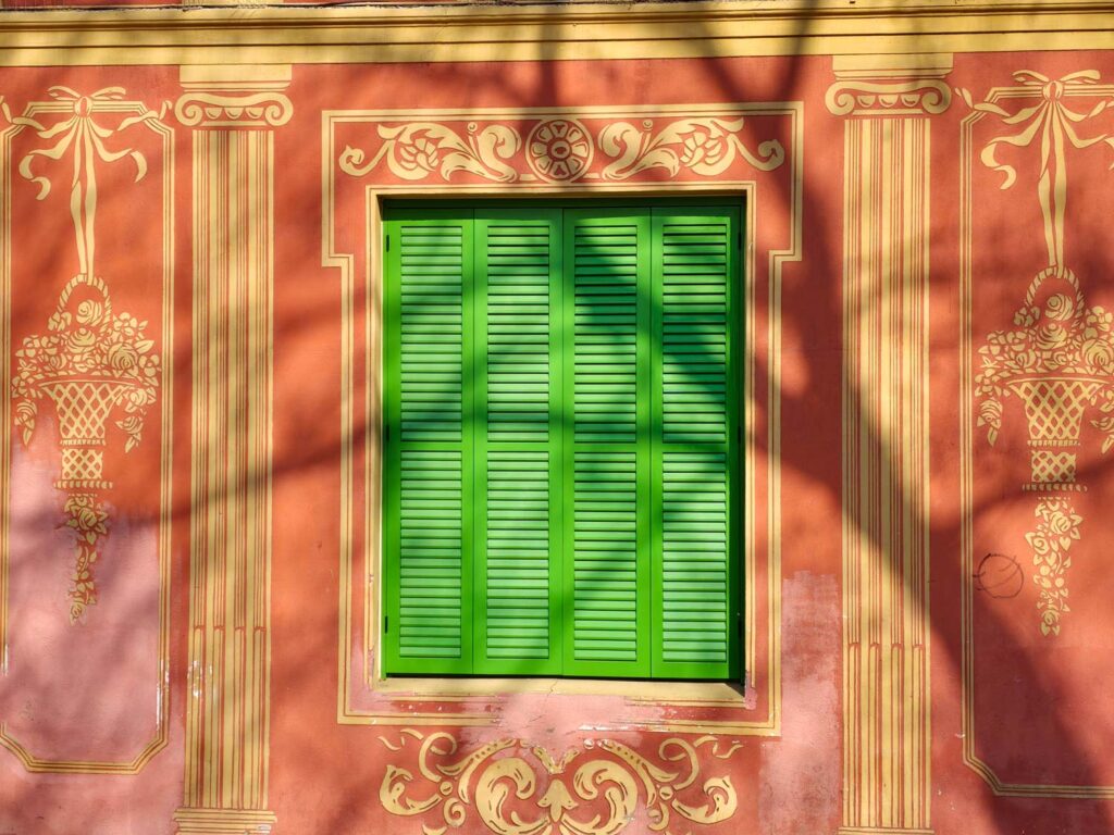 Xiaomi 17 Review - window in Barcelona