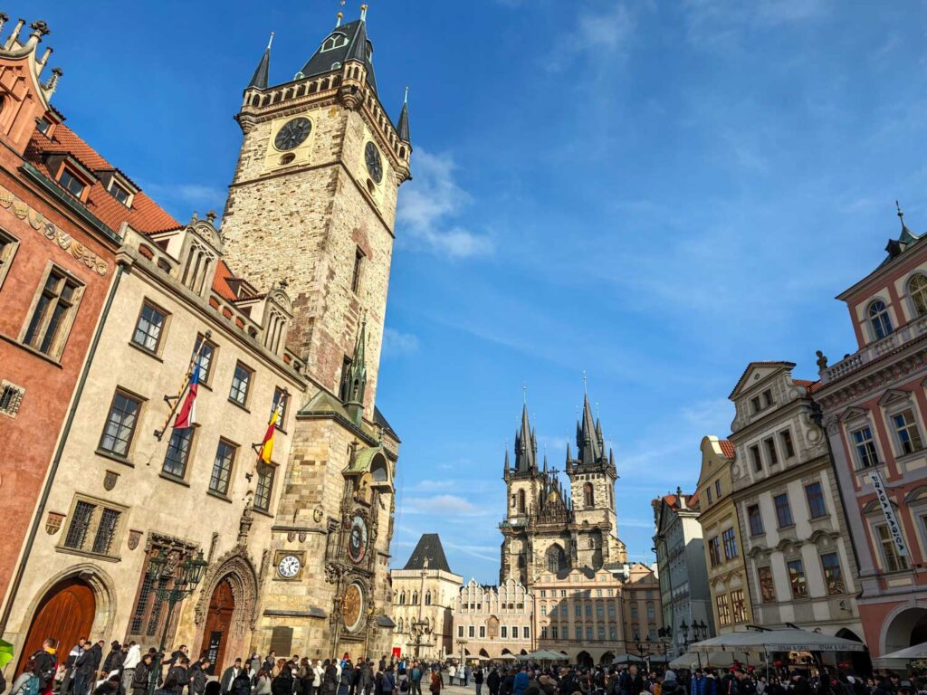 Xiaomi 17 Ultra review - Prague - sguare